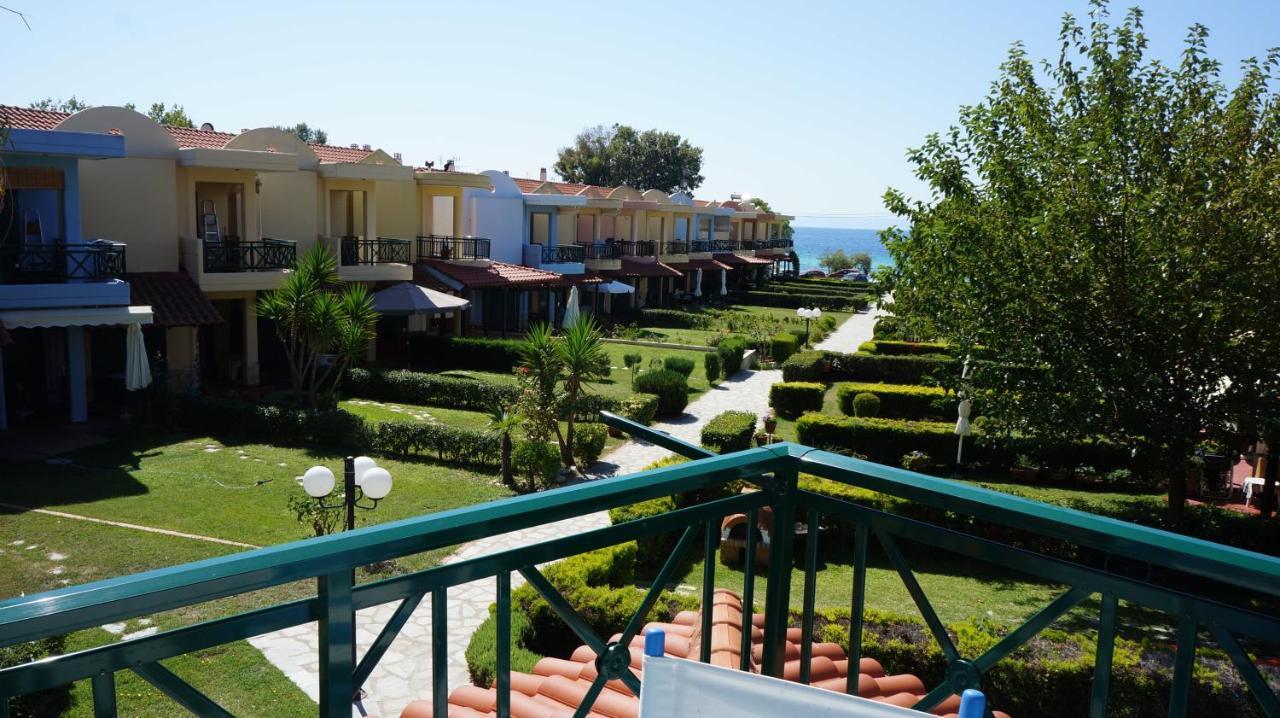 Eva'S Houses Nikiti Exterior photo